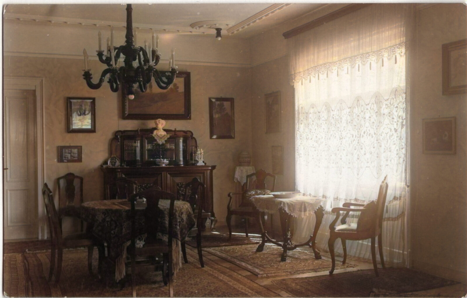 Jedáleň vily, 1930 – 1940