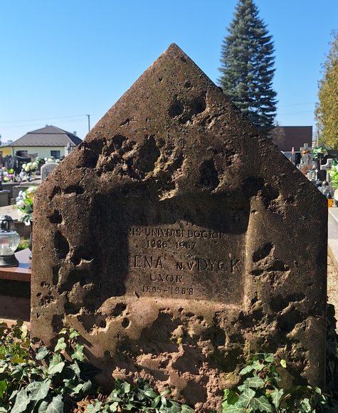 The Maxim family grave in Sobrance